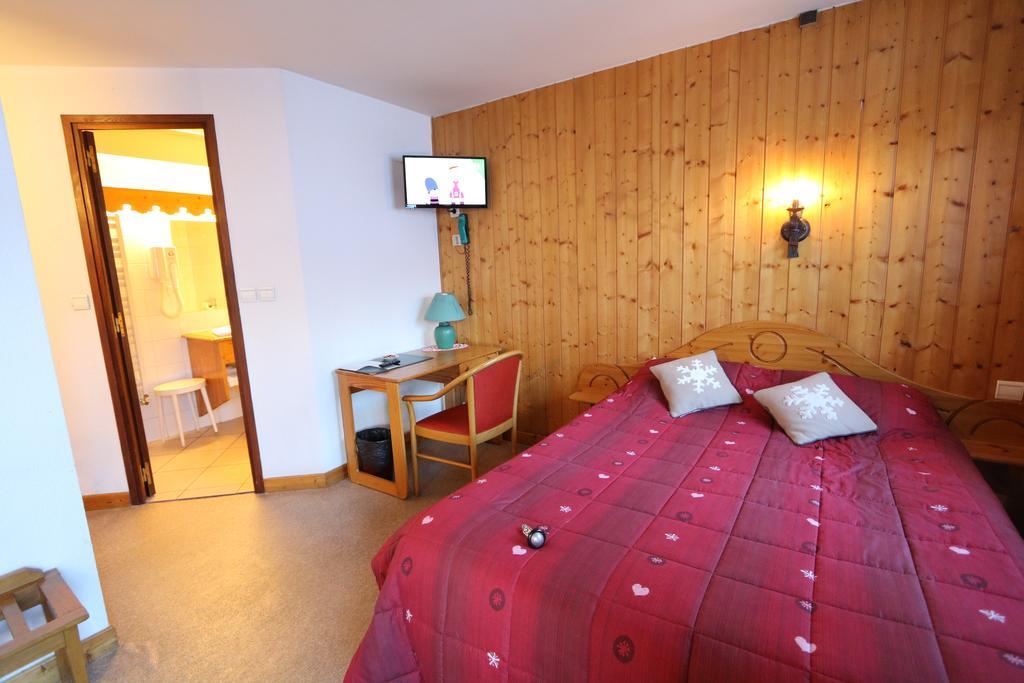 Chris-Tal Hotel Лез-Уш Экстерьер фото