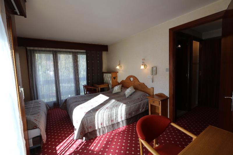 Chris-Tal Hotel Лез-Уш Экстерьер фото